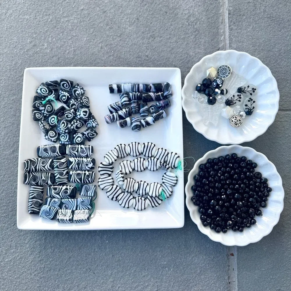 Handmade Black White Glass Bead Lot Artisan Lampwork Collection Jewelry Making